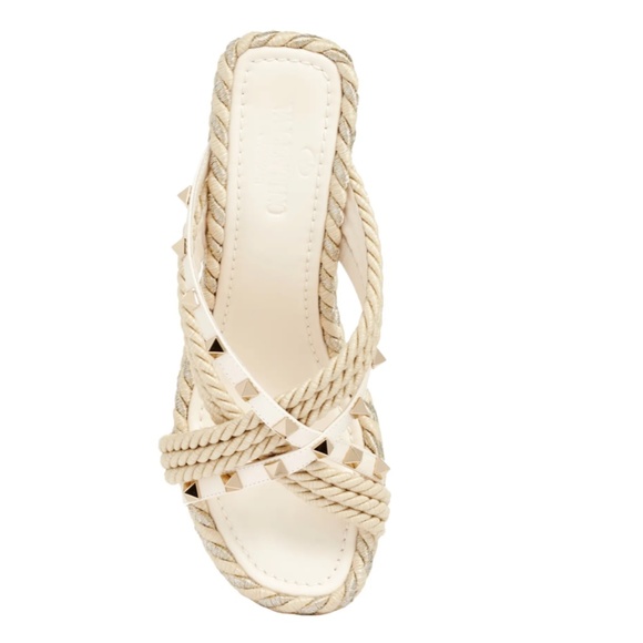 NIB $790 Valentino Rockstud Torchon Espadrille Wedge Sandal in Light Ivory - 11! - Picture 4 of 6